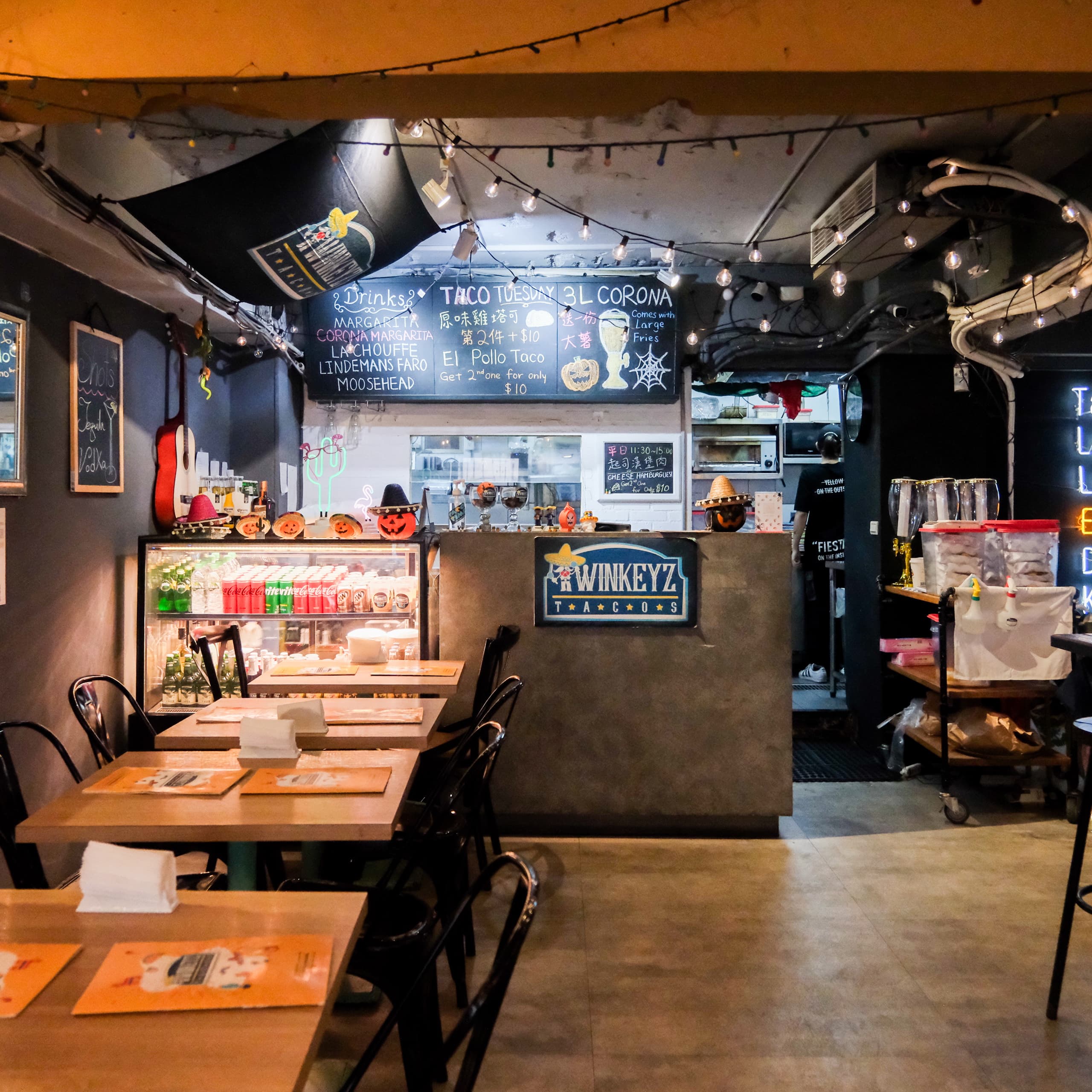Twinkeyz Tacos interior